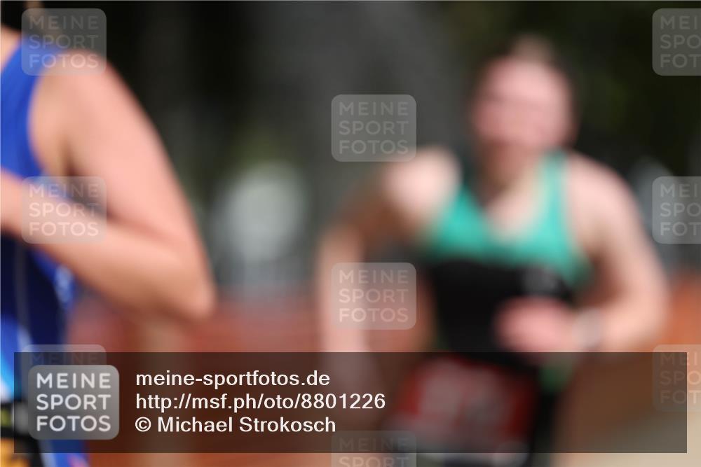 07.09.2025 - 19. Norderstedt Triathlon Michael Strokosch http://msf.ph/oto/8801226 07.09.2025 12:01:41 Laufen 148, 1178, 1334 meine-sportfotos.de