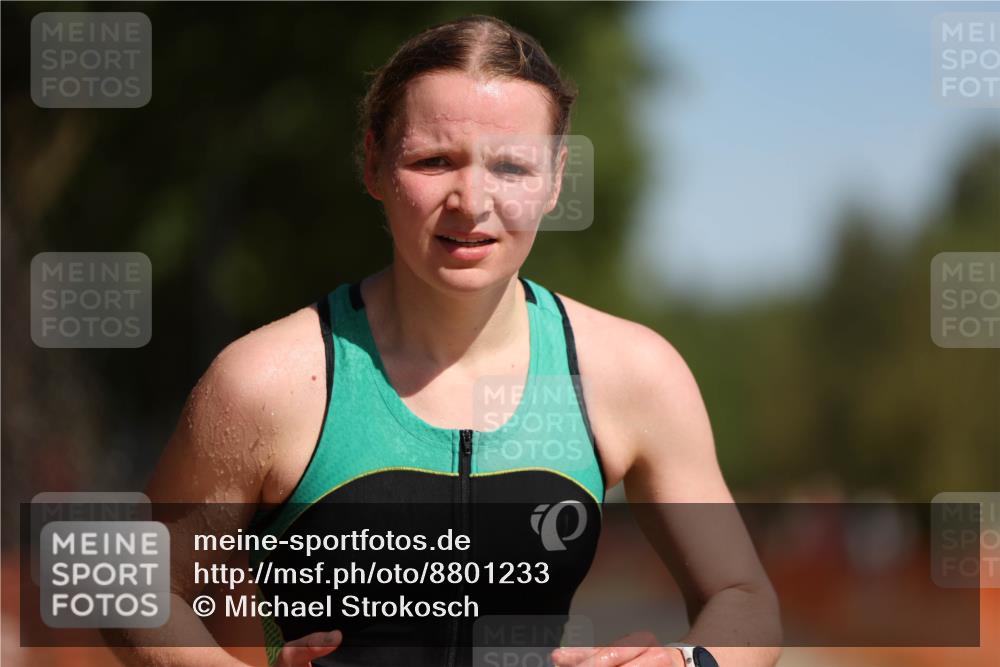 07.09.2025 - 19. Norderstedt Triathlon Michael Strokosch http://msf.ph/oto/8801233 07.09.2025 12:01:42 Laufen 148, 1178, 1334 meine-sportfotos.de