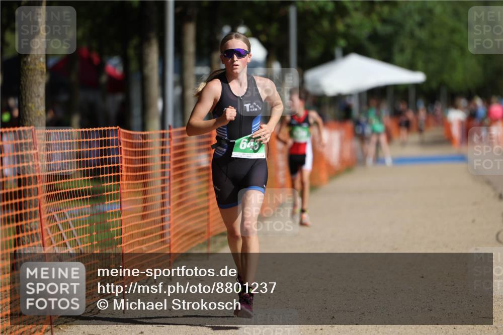 07.09.2025 - 19. Norderstedt Triathlon Michael Strokosch http://msf.ph/oto/8801237 07.09.2025 10:58:14 Laufen 57, 129, 643, 693 meine-sportfotos.de