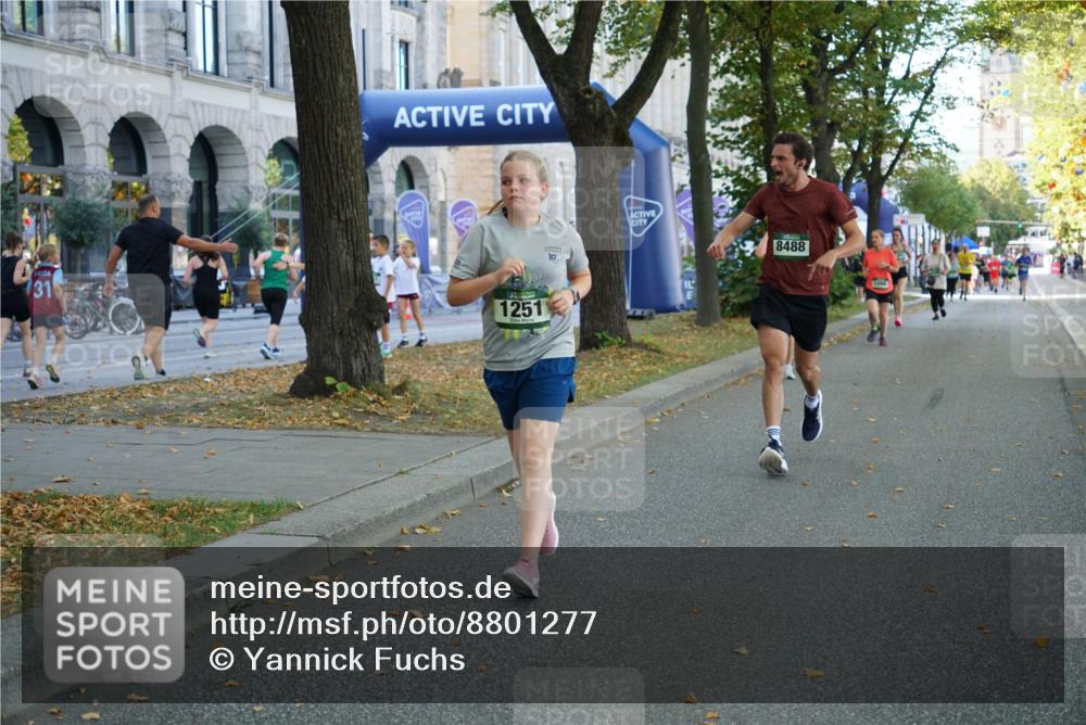 07.09.2025 - BARMER Alsterlauf Yannick Fuchs http://msf.ph/oto/8801277 07.09.2025 11:49:34 Laufen 31, 1251, 10, 8488 meine-sportfotos.de