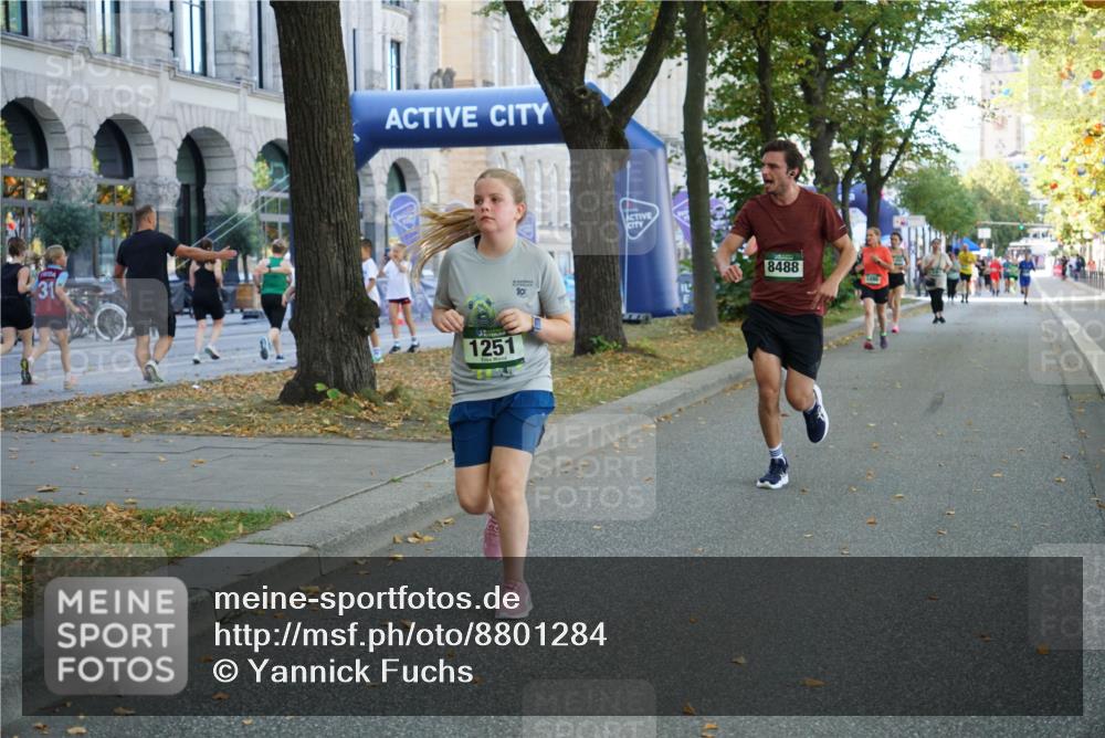 07.09.2025 - BARMER Alsterlauf Yannick Fuchs http://msf.ph/oto/8801284 07.09.2025 11:49:34 Laufen 31, 1251, 10, 8488 meine-sportfotos.de