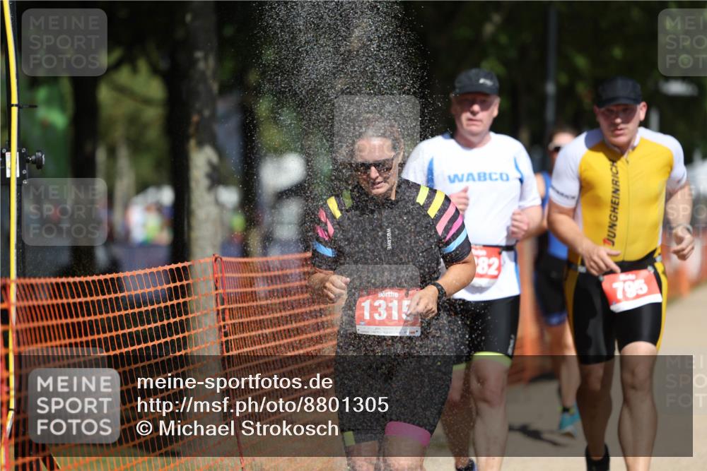 07.09.2025 - 19. Norderstedt Triathlon Michael Strokosch http://msf.ph/oto/8801305 07.09.2025 12:31:50 Laufen 168, 795, 1282, 1315 meine-sportfotos.de