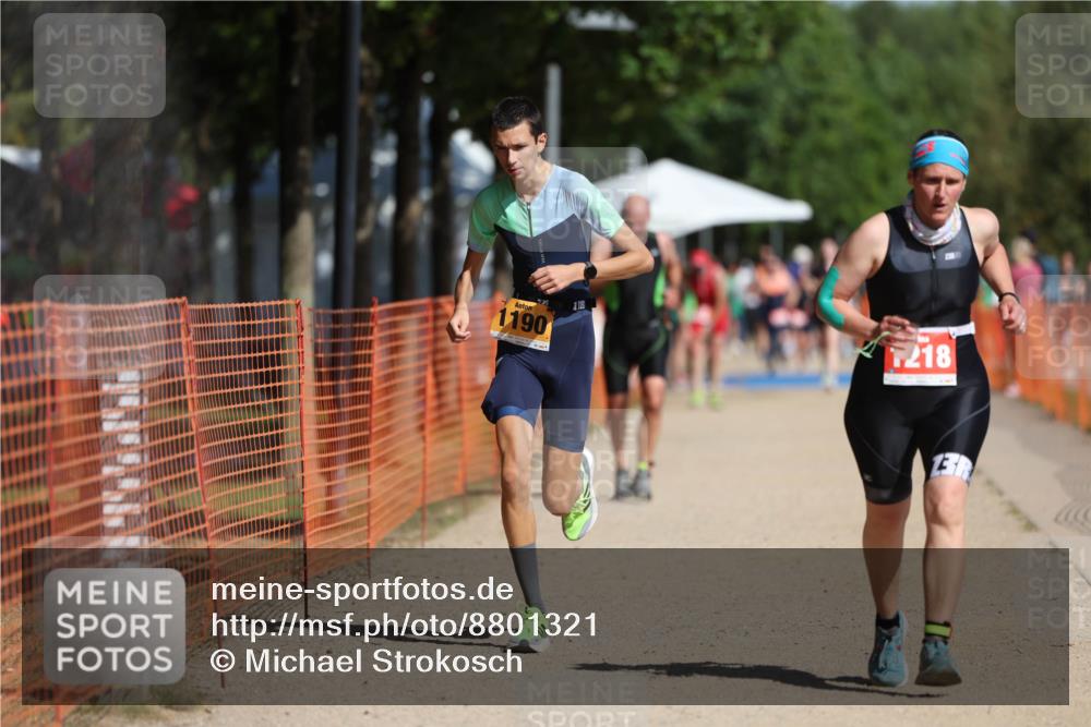 07.09.2025 - 19. Norderstedt Triathlon Michael Strokosch http://msf.ph/oto/8801321 07.09.2025 12:02:13 Laufen 1190, 1217, 1218 meine-sportfotos.de