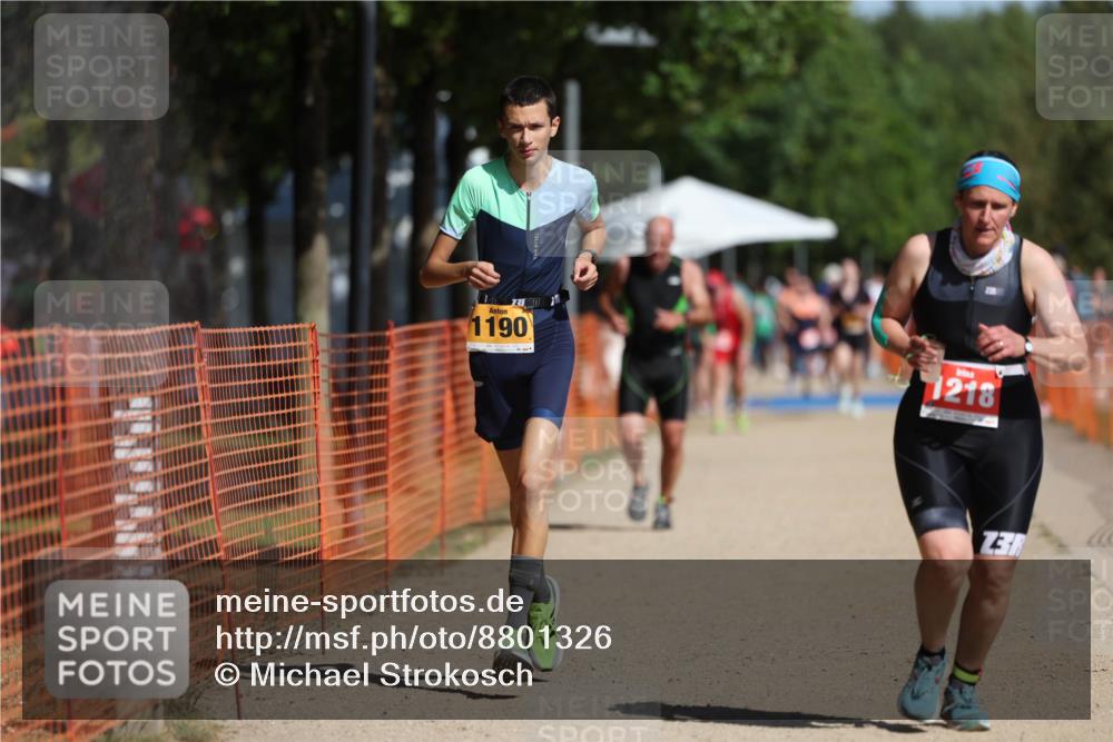07.09.2025 - 19. Norderstedt Triathlon Michael Strokosch http://msf.ph/oto/8801326 07.09.2025 12:02:14 Laufen 1190, 1217, 1218 meine-sportfotos.de
