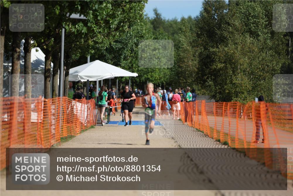 07.09.2025 - 19. Norderstedt Triathlon Michael Strokosch http://msf.ph/oto/8801354 07.09.2025 10:58:32 Laufen 106 meine-sportfotos.de