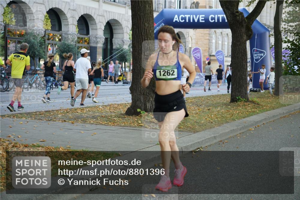 07.09.2025 - BARMER Alsterlauf Yannick Fuchs http://msf.ph/oto/8801396 07.09.2025 11:49:42 Laufen 27, 1262 meine-sportfotos.de
