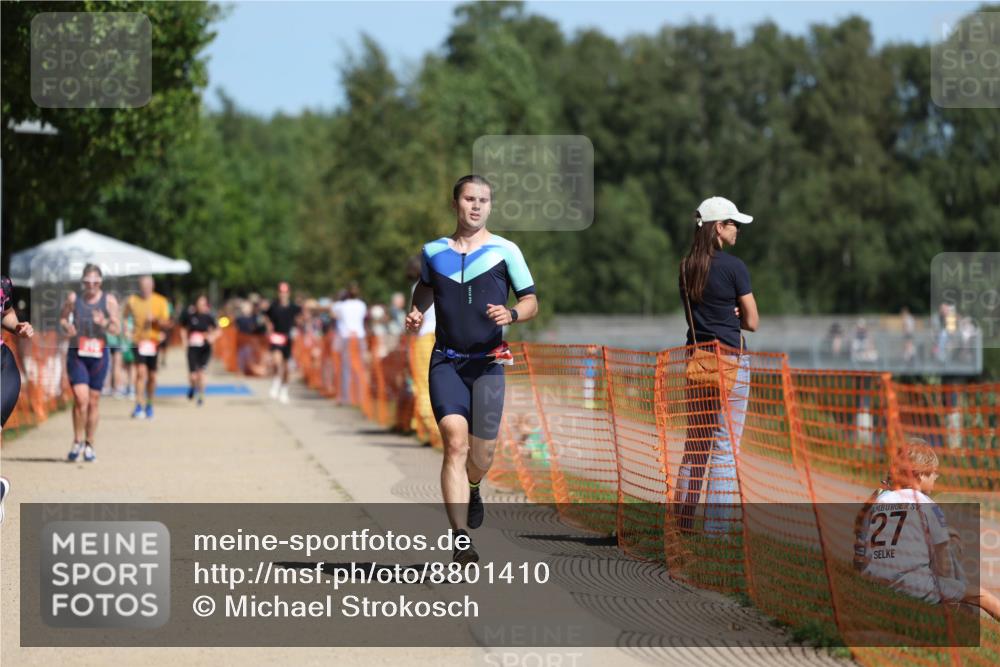 07.09.2025 - 19. Norderstedt Triathlon Michael Strokosch http://msf.ph/oto/8801410 07.09.2025 12:32:04 Laufen 201, 741 meine-sportfotos.de