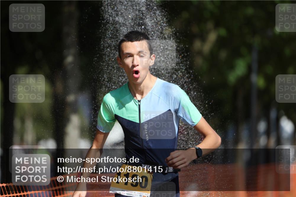 07.09.2025 - 19. Norderstedt Triathlon Michael Strokosch http://msf.ph/oto/8801415 07.09.2025 12:02:16 Laufen 1190, 1217, 1218 meine-sportfotos.de