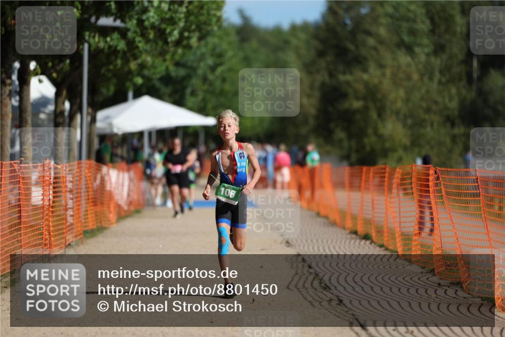 07.09.2025 - 19. Norderstedt Triathlon Michael Strokosch http://msf.ph/oto/8801450 07.09.2025 10:58:36 Laufen 106 meine-sportfotos.de