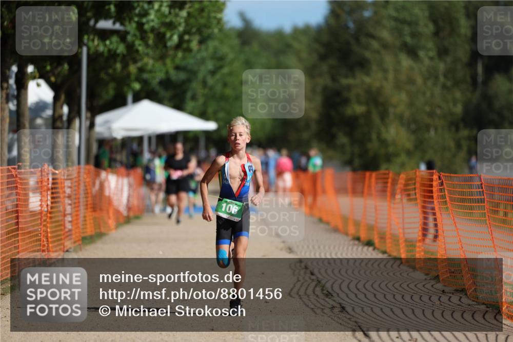 07.09.2025 - 19. Norderstedt Triathlon Michael Strokosch http://msf.ph/oto/8801456 07.09.2025 10:58:36 Laufen 106 meine-sportfotos.de