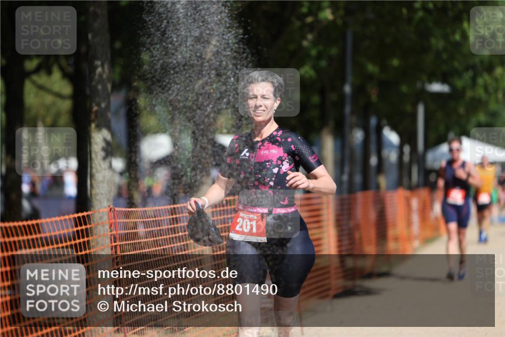 07.09.2025 - 19. Norderstedt Triathlon Michael Strokosch http://msf.ph/oto/8801490 07.09.2025 12:32:08 Laufen 201, 216, 741 meine-sportfotos.de
