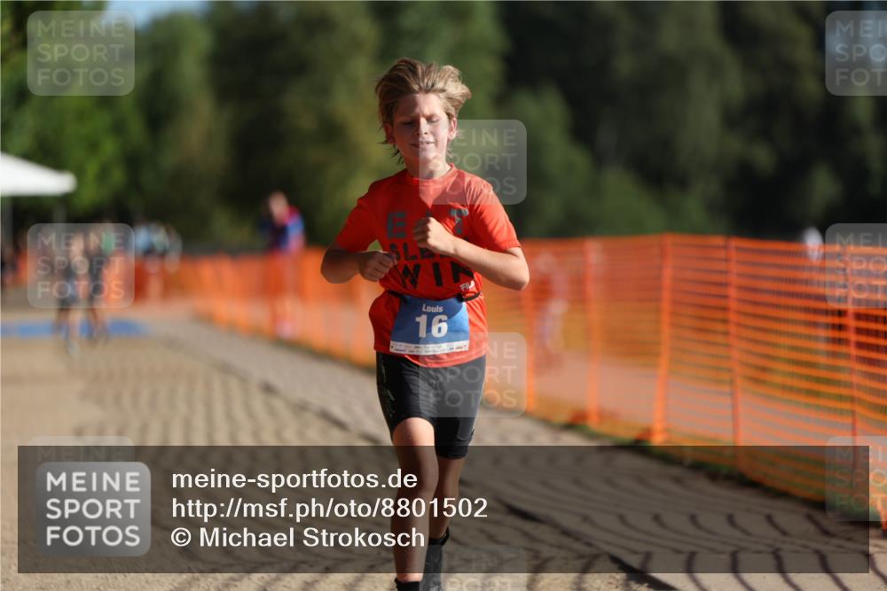 07.09.2025 - 19. Norderstedt Triathlon Michael Strokosch http://msf.ph/oto/8801502 07.09.2025 09:15:40 Laufen 16, 38 meine-sportfotos.de