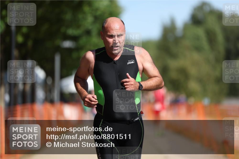 07.09.2025 - 19. Norderstedt Triathlon Michael Strokosch http://msf.ph/oto/8801511 07.09.2025 12:02:22 Laufen 1217 meine-sportfotos.de