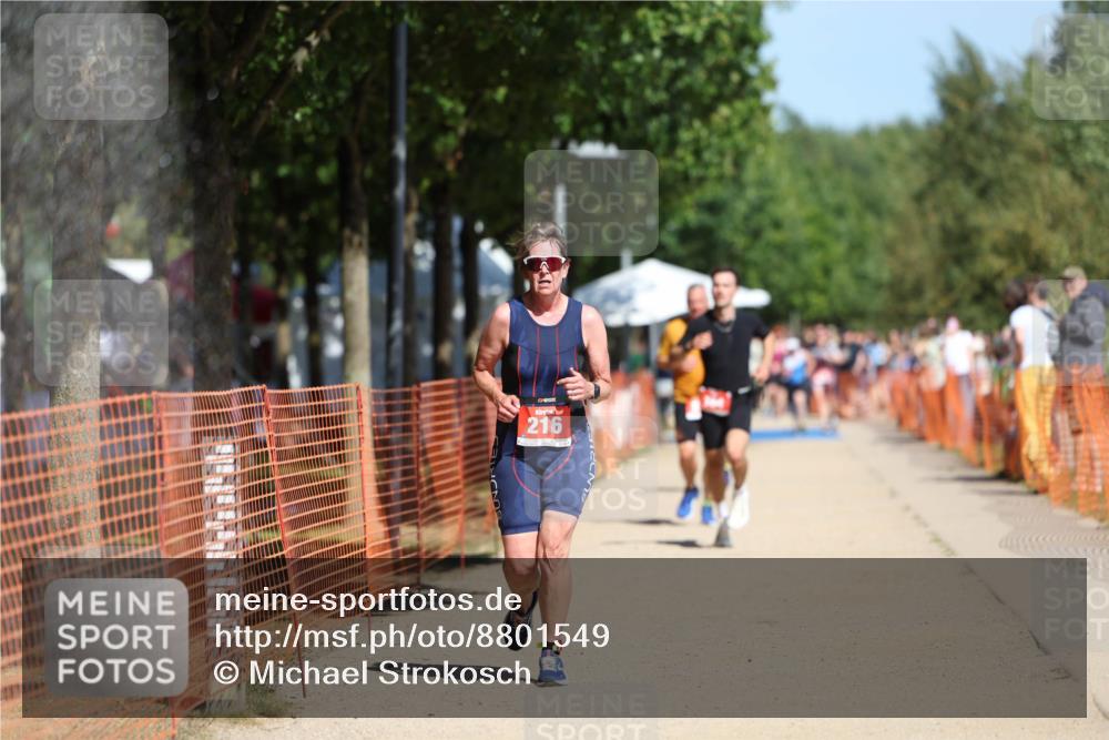 07.09.2025 - 19. Norderstedt Triathlon Michael Strokosch http://msf.ph/oto/8801549 07.09.2025 12:32:12 Laufen 164, 201, 216 meine-sportfotos.de
