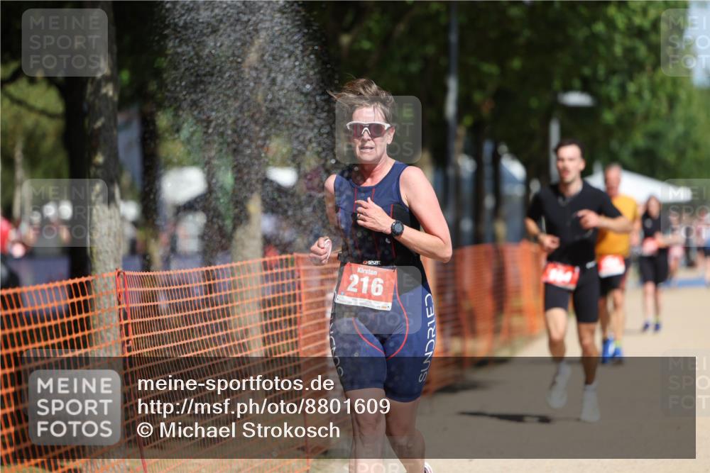 07.09.2025 - 19. Norderstedt Triathlon Michael Strokosch http://msf.ph/oto/8801609 07.09.2025 12:32:14 Laufen 164, 216, 234 meine-sportfotos.de
