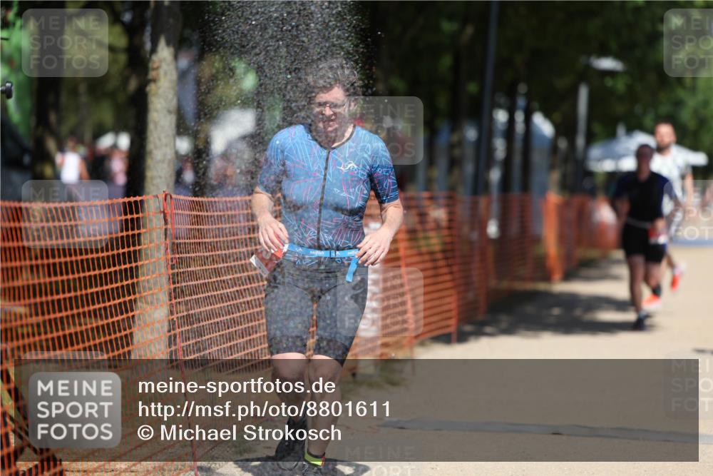 07.09.2025 - 19. Norderstedt Triathlon Michael Strokosch http://msf.ph/oto/8801611 07.09.2025 13:10:13 Laufen 243, 309, 345, 766 meine-sportfotos.de