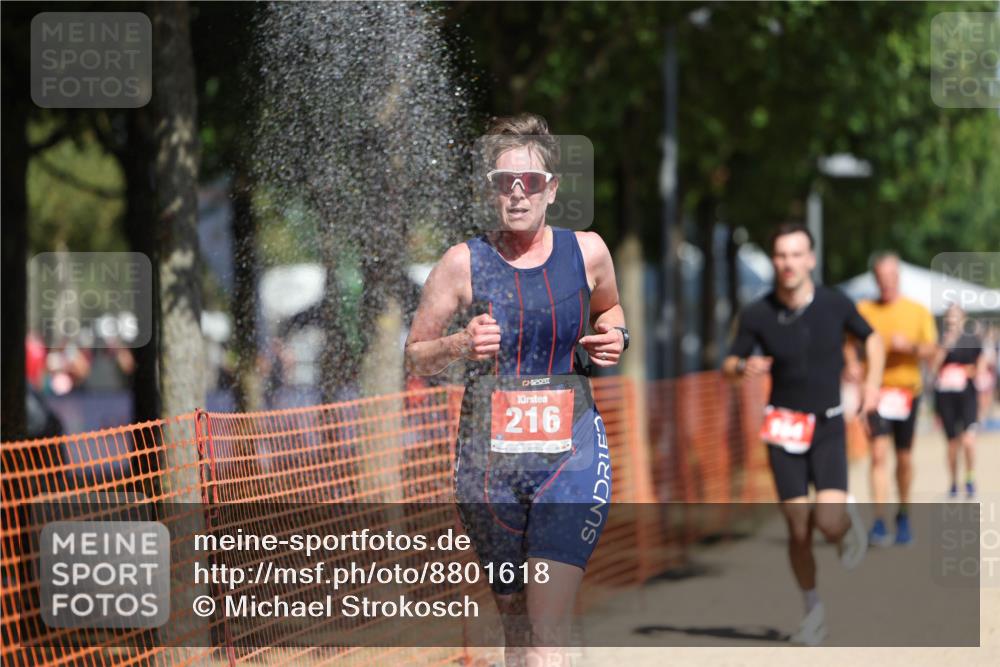07.09.2025 - 19. Norderstedt Triathlon Michael Strokosch http://msf.ph/oto/8801618 07.09.2025 12:32:15 Laufen 164, 216, 234 meine-sportfotos.de