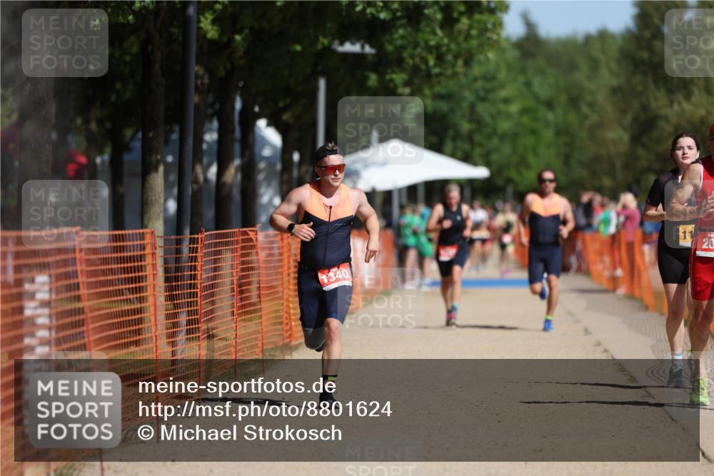 07.09.2025 - 19. Norderstedt Triathlon Michael Strokosch http://msf.ph/oto/8801624 07.09.2025 12:02:28 Laufen 203, 1159, 1340 meine-sportfotos.de