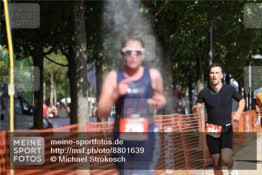 07.09.2025 - 19. Norderstedt Triathlon Michael Strokosch http://msf.ph/oto/8801639 07.09.2025 12:32:15 Laufen 164, 216, 234 meine-sportfotos.de