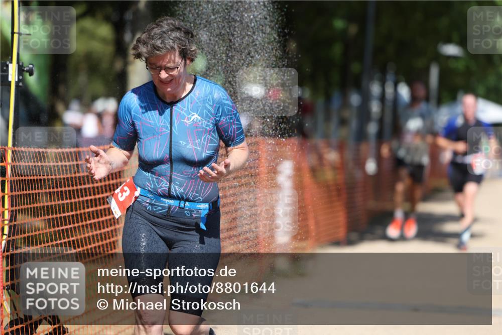 07.09.2025 - 19. Norderstedt Triathlon Michael Strokosch http://msf.ph/oto/8801644 07.09.2025 13:10:14 Laufen 243, 309, 345, 766 meine-sportfotos.de