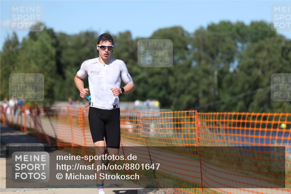 07.09.2025 - 19. Norderstedt Triathlon Michael Strokosch http://msf.ph/oto/8801647 07.09.2025 14:52:44 Laufen 1421 meine-sportfotos.de