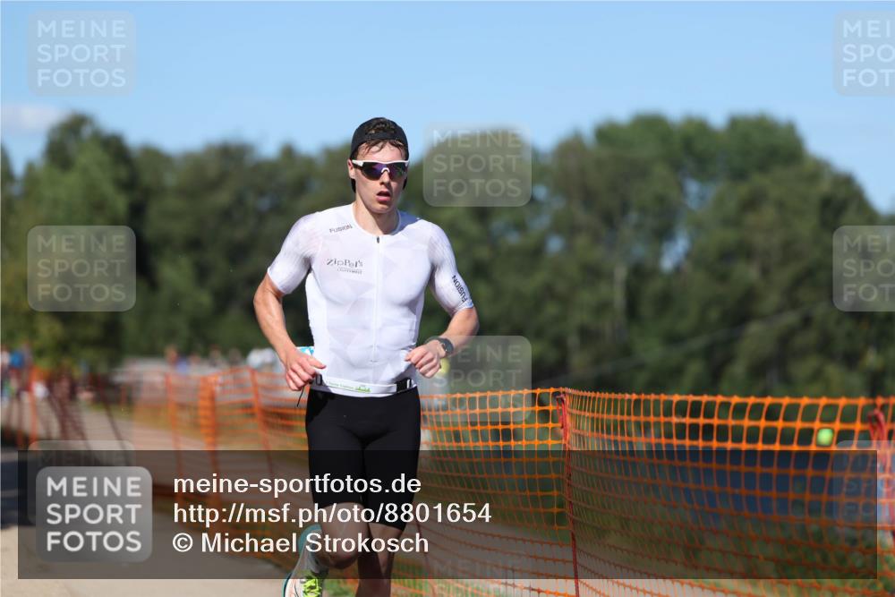 07.09.2025 - 19. Norderstedt Triathlon Michael Strokosch http://msf.ph/oto/8801654 07.09.2025 14:52:44 Laufen 1421 meine-sportfotos.de