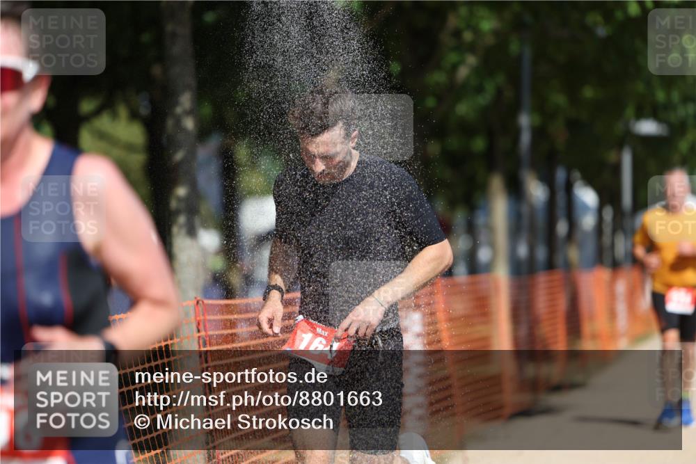 07.09.2025 - 19. Norderstedt Triathlon Michael Strokosch http://msf.ph/oto/8801663 07.09.2025 12:32:17 Laufen 164, 216, 234, 1349 meine-sportfotos.de