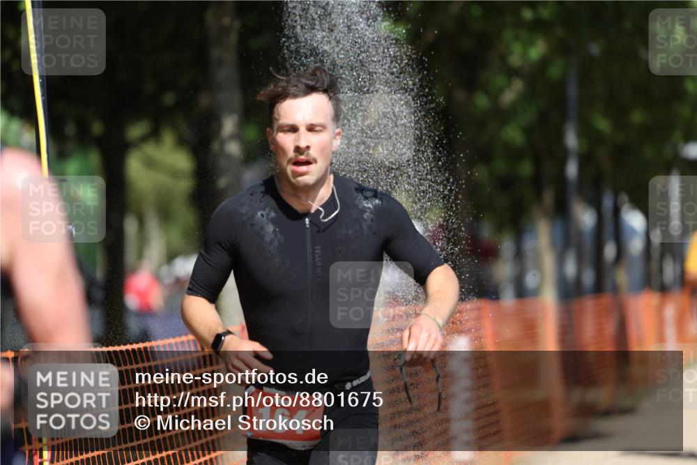07.09.2025 - 19. Norderstedt Triathlon Michael Strokosch http://msf.ph/oto/8801675 07.09.2025 12:32:17 Laufen 164, 216, 234, 1349 meine-sportfotos.de