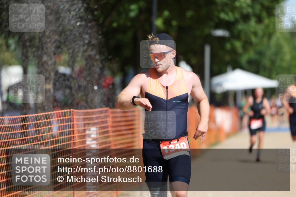 07.09.2025 - 19. Norderstedt Triathlon Michael Strokosch http://msf.ph/oto/8801688 07.09.2025 12:02:32 Laufen 203, 1159, 1340, 1341, 1365 meine-sportfotos.de