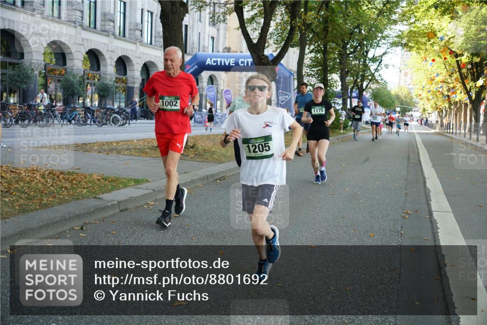 07.09.2025 - BARMER Alsterlauf Yannick Fuchs http://msf.ph/oto/8801692 07.09.2025 11:50:03 Laufen 1002, 1205, 1175 meine-sportfotos.de