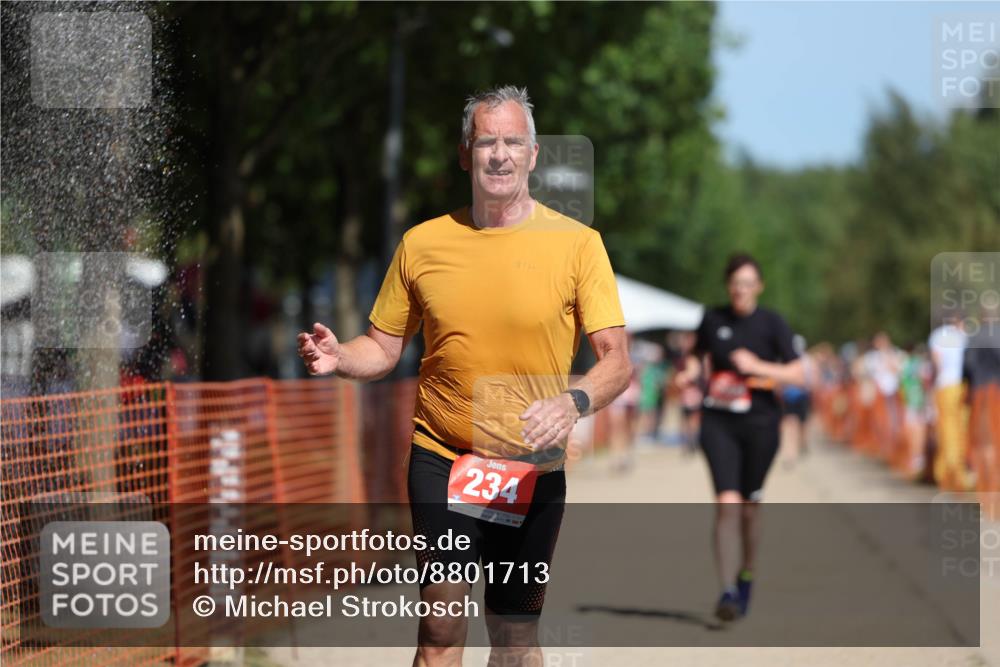 07.09.2025 - 19. Norderstedt Triathlon Michael Strokosch http://msf.ph/oto/8801713 07.09.2025 12:32:21 Laufen 164, 234, 1349 meine-sportfotos.de