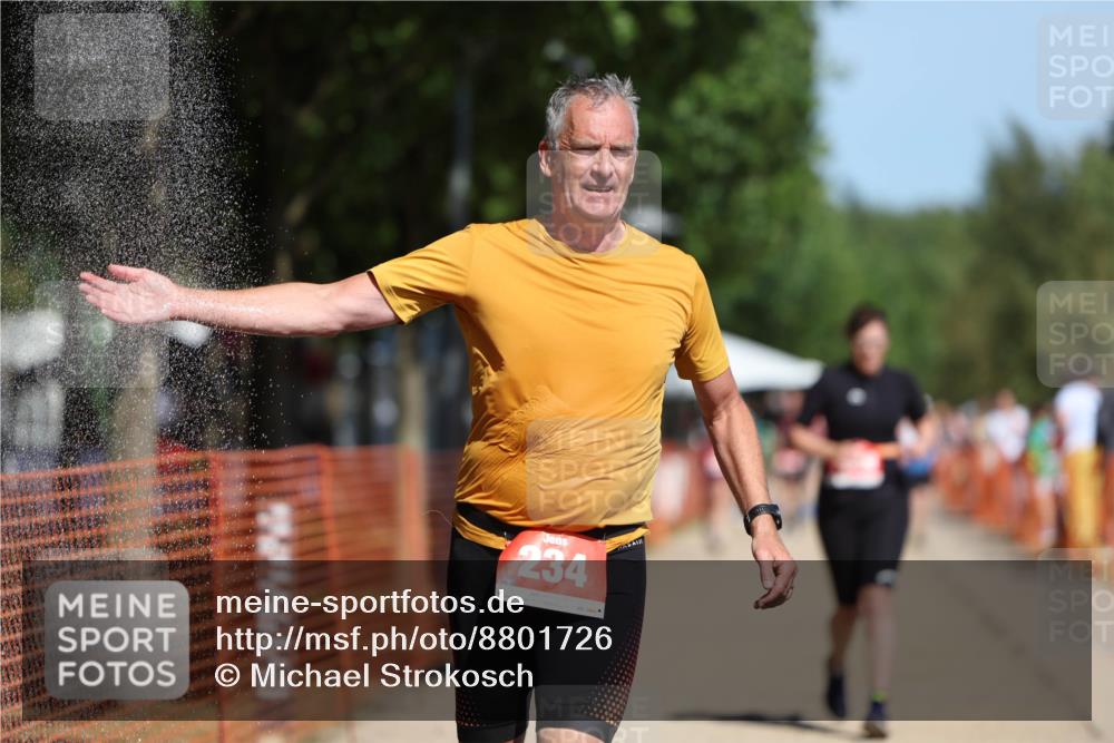 07.09.2025 - 19. Norderstedt Triathlon Michael Strokosch http://msf.ph/oto/8801726 07.09.2025 12:32:21 Laufen 164, 234, 1349 meine-sportfotos.de
