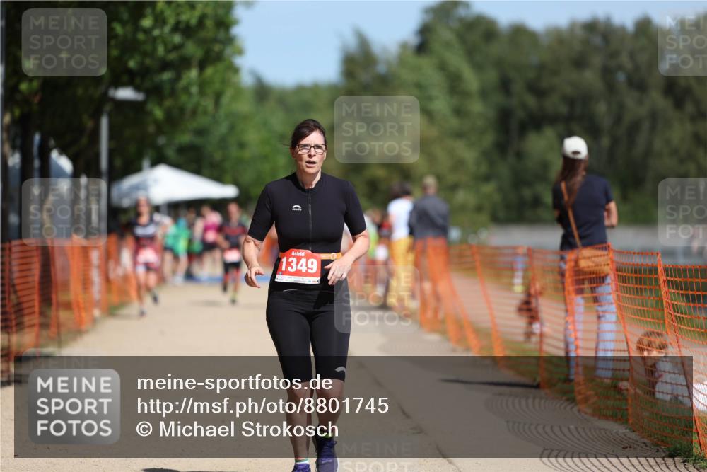 07.09.2025 - 19. Norderstedt Triathlon Michael Strokosch http://msf.ph/oto/8801745 07.09.2025 12:32:23 Laufen 234, 1349 meine-sportfotos.de