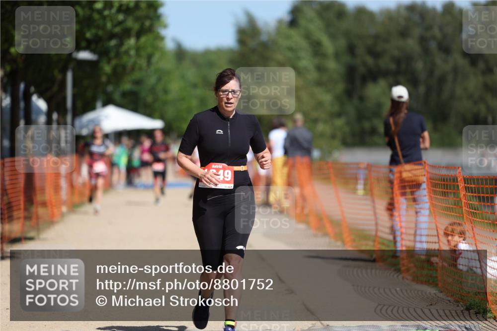 07.09.2025 - 19. Norderstedt Triathlon Michael Strokosch http://msf.ph/oto/8801752 07.09.2025 12:32:23 Laufen 234, 1349 meine-sportfotos.de