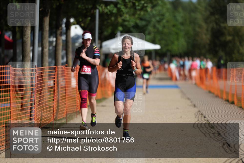 07.09.2025 - 19. Norderstedt Triathlon Michael Strokosch http://msf.ph/oto/8801756 07.09.2025 10:59:16 Laufen 64, 83, 1123 meine-sportfotos.de
