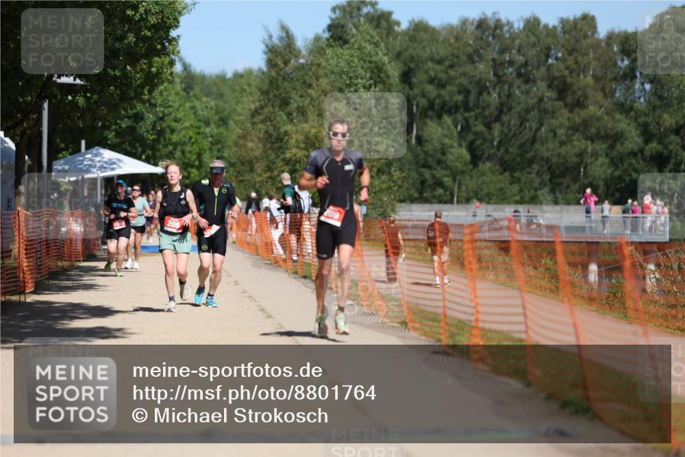07.09.2025 - 19. Norderstedt Triathlon Michael Strokosch http://msf.ph/oto/8801764 07.09.2025 13:10:37 Laufen 208, 209, 247 meine-sportfotos.de