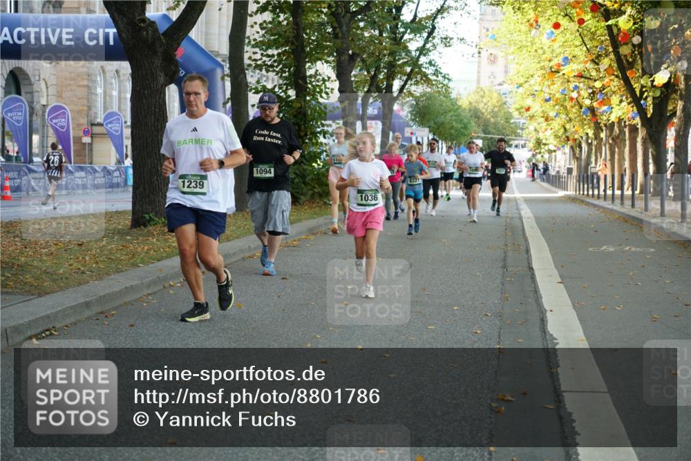07.09.2025 - BARMER Alsterlauf Yannick Fuchs http://msf.ph/oto/8801786 07.09.2025 11:50:09 Laufen 26, 6, 149, 1094, 1239, 8321, 1036 meine-sportfotos.de
