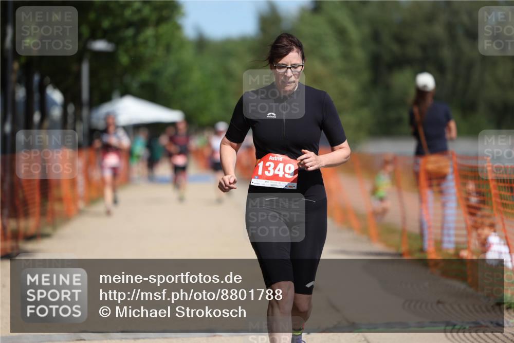 07.09.2025 - 19. Norderstedt Triathlon Michael Strokosch http://msf.ph/oto/8801788 07.09.2025 12:32:25 Laufen 234, 1349, 1386 meine-sportfotos.de