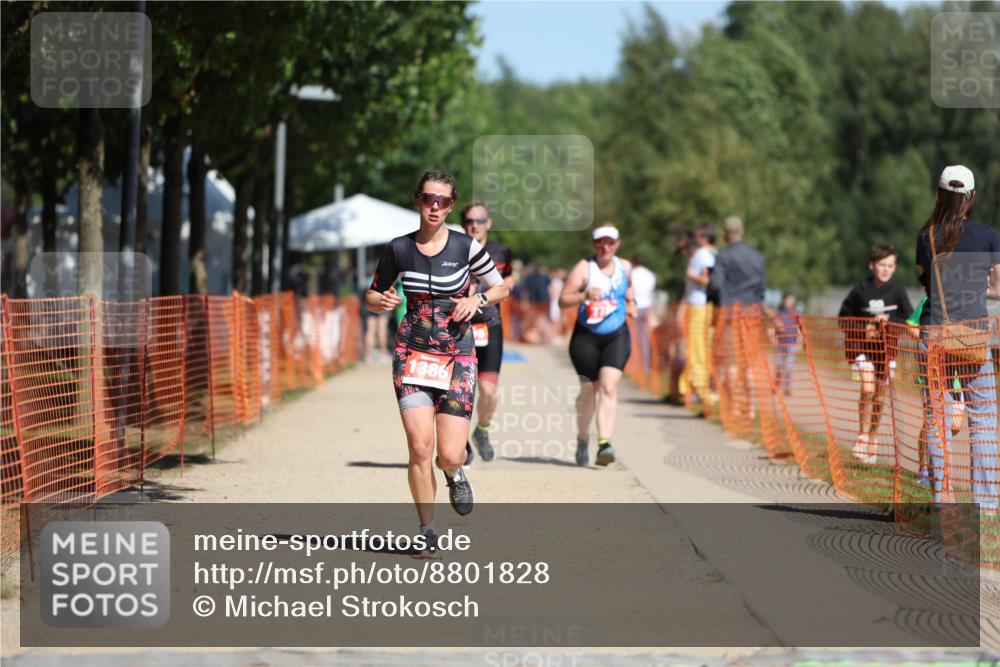 07.09.2025 - 19. Norderstedt Triathlon Michael Strokosch http://msf.ph/oto/8801828 07.09.2025 12:32:31 Laufen 779, 1370, 1386 meine-sportfotos.de