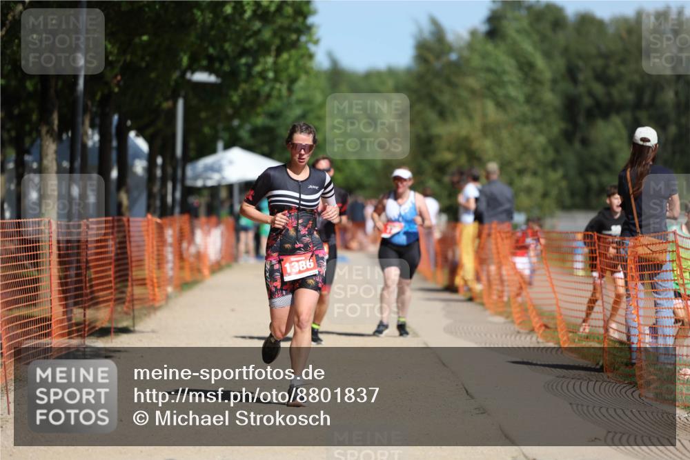 07.09.2025 - 19. Norderstedt Triathlon Michael Strokosch http://msf.ph/oto/8801837 07.09.2025 12:32:31 Laufen 779, 1370, 1386 meine-sportfotos.de