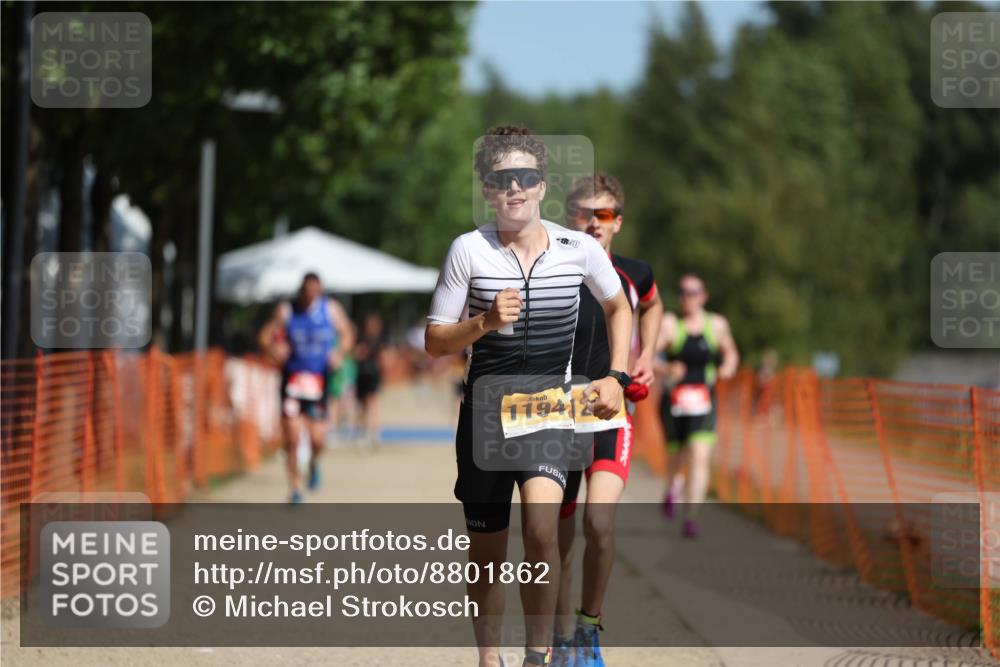 07.09.2025 - 19. Norderstedt Triathlon Michael Strokosch http://msf.ph/oto/8801862 07.09.2025 12:02:49 Laufen 1194, 1207 meine-sportfotos.de