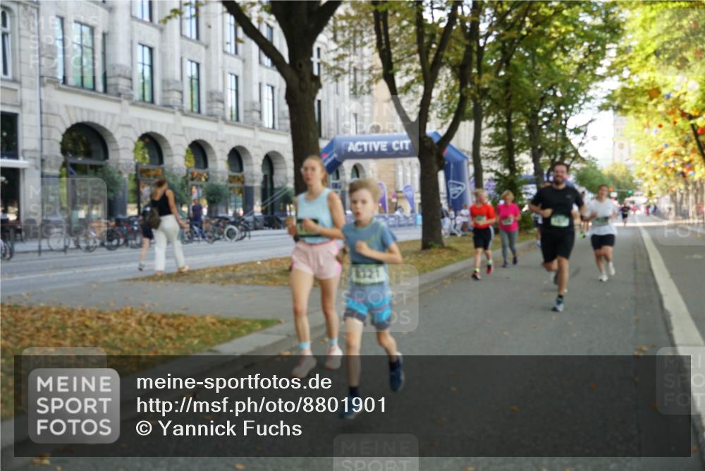 07.09.2025 - BARMER Alsterlauf Yannick Fuchs http://msf.ph/oto/8801901 07.09.2025 11:50:15 Laufen 1321 meine-sportfotos.de