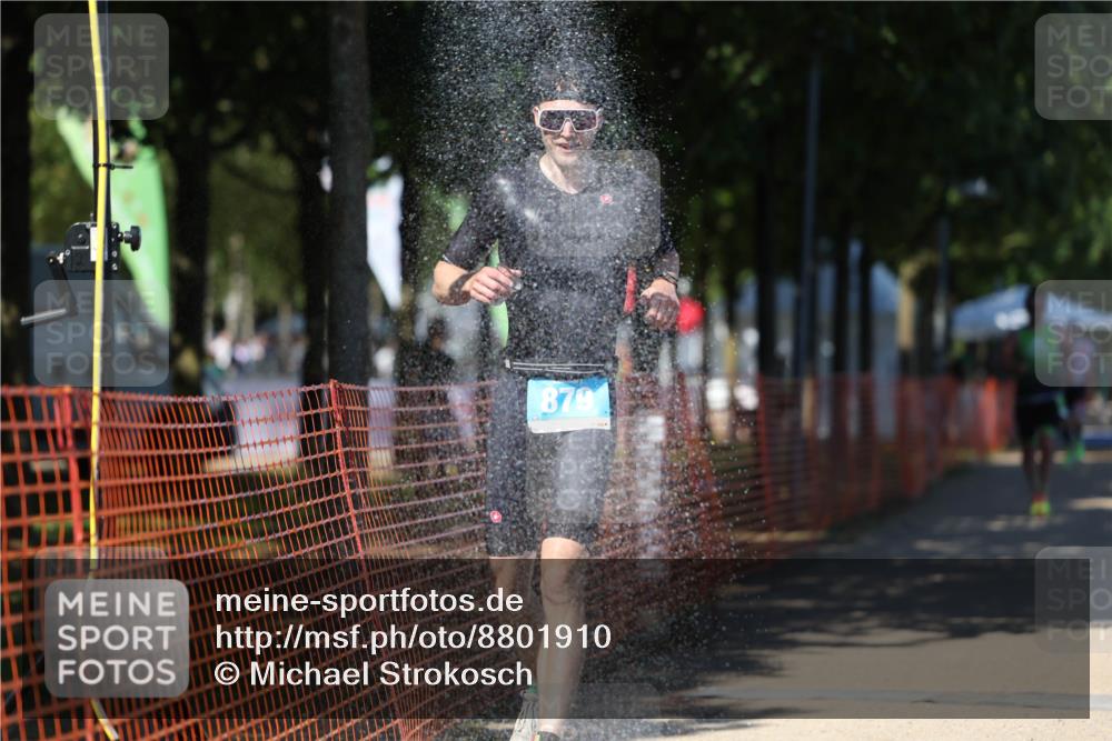 07.09.2025 - 19. Norderstedt Triathlon Michael Strokosch http://msf.ph/oto/8801910 07.09.2025 14:53:11 Laufen 879, 1006, 1406 meine-sportfotos.de