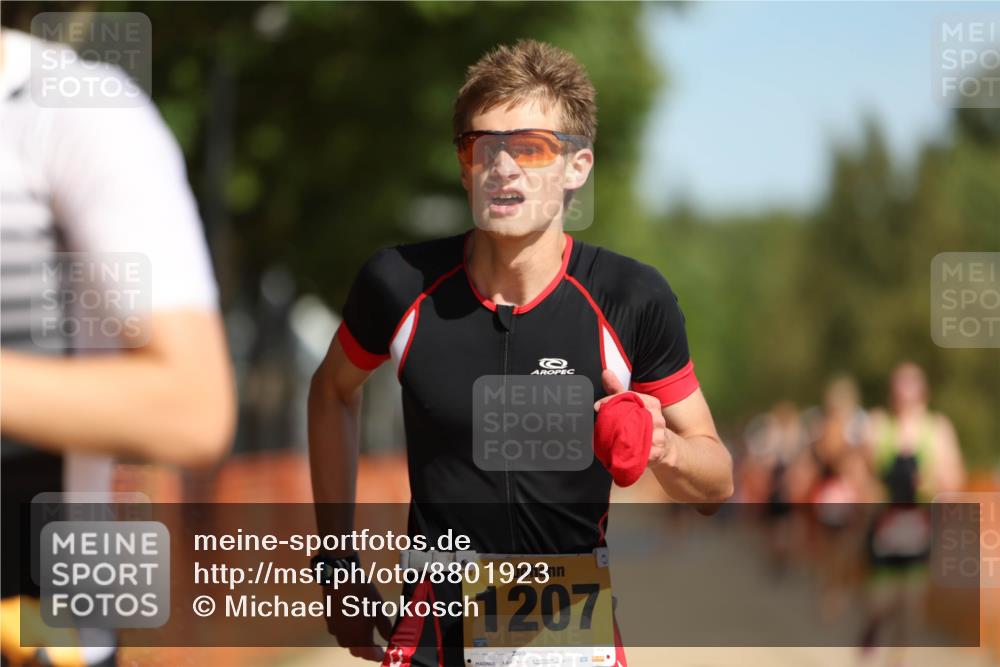 07.09.2025 - 19. Norderstedt Triathlon Michael Strokosch http://msf.ph/oto/8801923 07.09.2025 12:02:51 Laufen 775, 784, 1194, 1207 meine-sportfotos.de