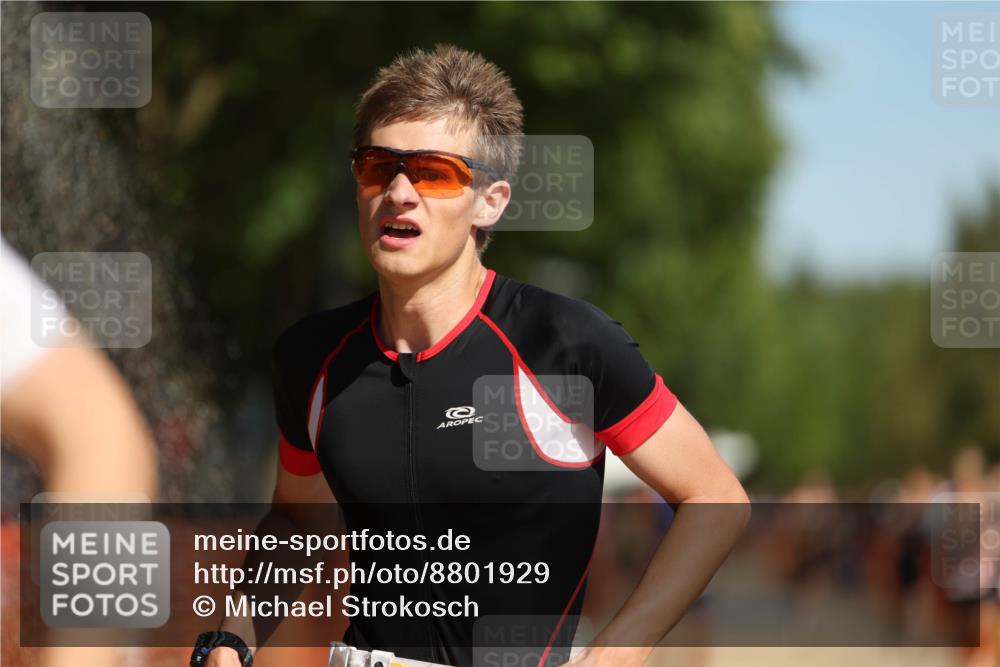 07.09.2025 - 19. Norderstedt Triathlon Michael Strokosch http://msf.ph/oto/8801929 07.09.2025 12:02:51 Laufen 775, 784, 1194, 1207 meine-sportfotos.de