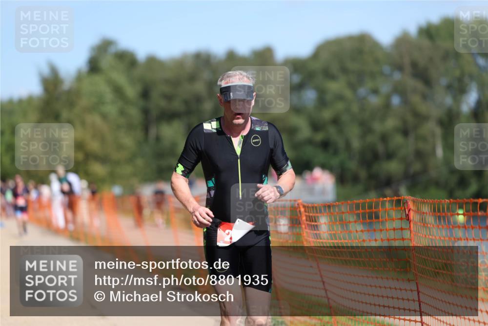 07.09.2025 - 19. Norderstedt Triathlon Michael Strokosch http://msf.ph/oto/8801935 07.09.2025 13:10:44 Laufen 208, 209, 247, 1268 meine-sportfotos.de