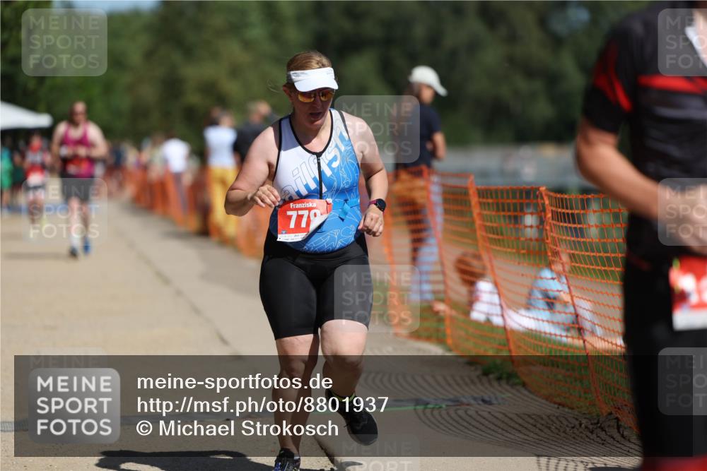 07.09.2025 - 19. Norderstedt Triathlon Michael Strokosch http://msf.ph/oto/8801937 07.09.2025 12:32:38 Laufen 779, 1370 meine-sportfotos.de