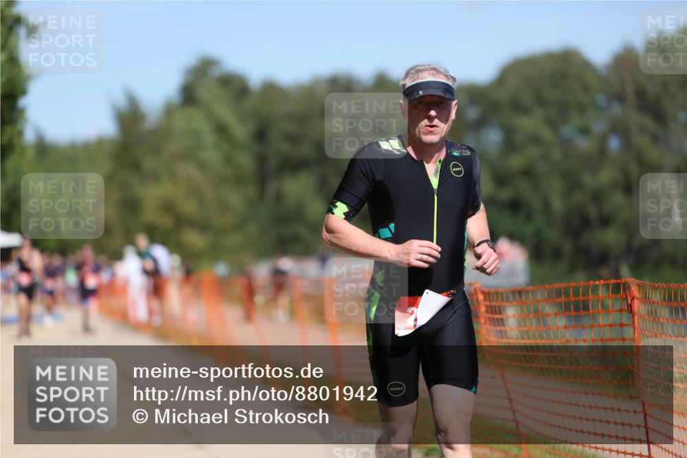 07.09.2025 - 19. Norderstedt Triathlon Michael Strokosch http://msf.ph/oto/8801942 07.09.2025 13:10:45 Laufen 208, 247, 248, 1268 meine-sportfotos.de