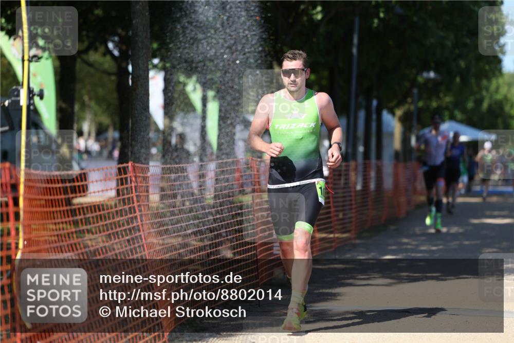 07.09.2025 - 19. Norderstedt Triathlon Michael Strokosch http://msf.ph/oto/8802014 07.09.2025 14:53:16 Laufen 1006, 1401, 1406, 1467 meine-sportfotos.de