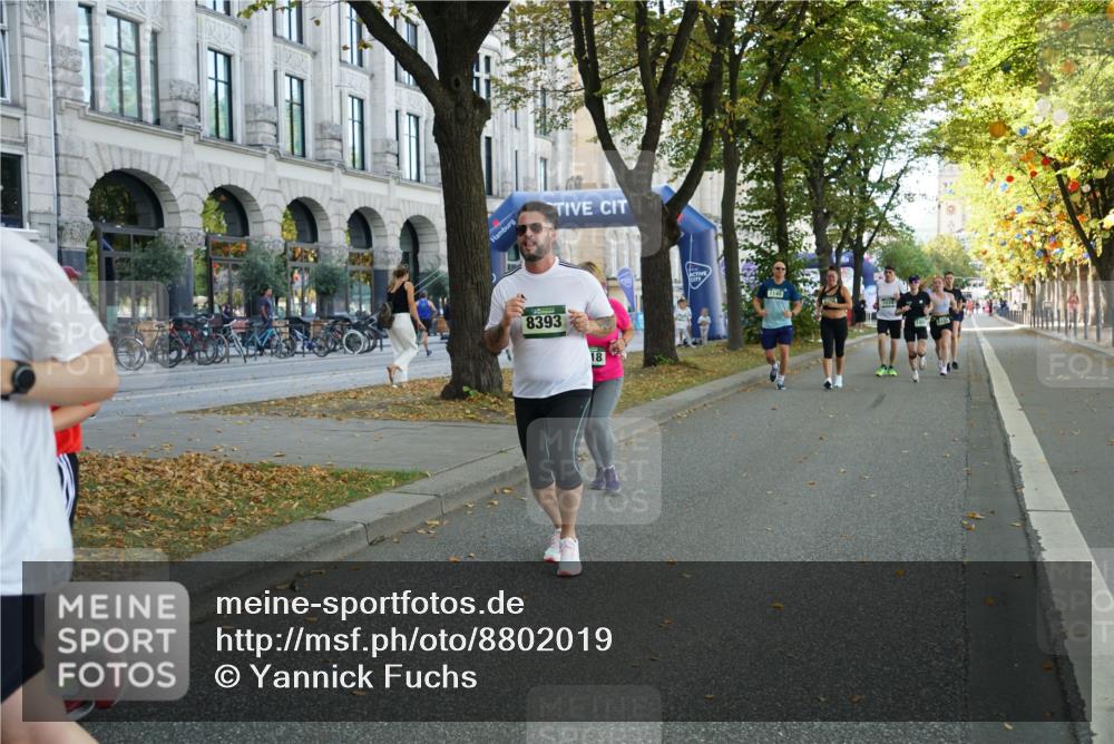 07.09.2025 - BARMER Alsterlauf Yannick Fuchs http://msf.ph/oto/8802019 07.09.2025 11:50:20 Laufen 8393, 18, 1149 meine-sportfotos.de